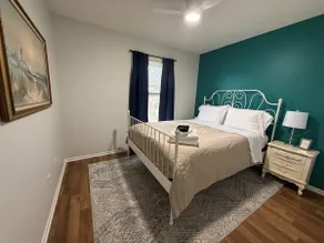 The Rosebud - Pet Friendly Duplex near Downtown - Image 5
