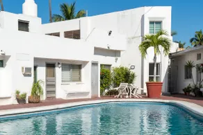 Beachfront House | Pool | Las Brisas | 2 Bedrooms - Image 2