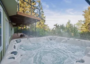 Ocean Views, Luxury Retreat w/ Hot Tub & Game Room - Image 5