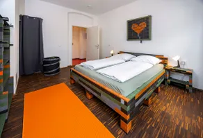 2-room Dresden flat, prime location, sleeps 5 - Image 2