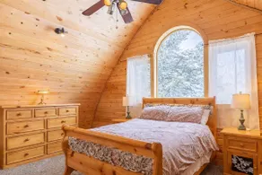 Everpine Retreat+HotTub+WiFi+AC - Image 3