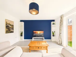 Modern 4-Bed Spacious Home with EV and Parking x3 - Image 2