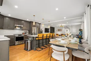 New Lux Boston 4BR| Fenway|Longwood|2Free Parking - Image 2