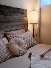 Prime Downtown Toronto • Cozy 1BR • Private Entry - Image 3