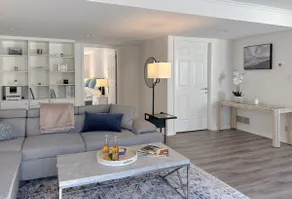 Star Lane garden apartment with pool - Image 3