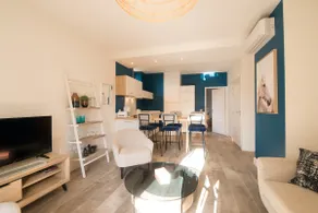 House 8 pers • Pkg • Terrace • Historic Center - Image 2