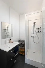Elegant Paris Apartment • 15 min from Arc de Triomphe - Image 4