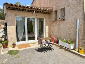 Charming studio with private pool - Image 4