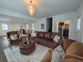 Spacious, Chic, Central - Image 2