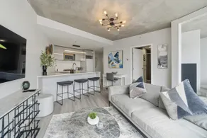 Prime Downtown Location 39th Floor Stunning Views! - Image 2