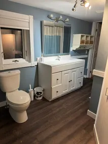 Lakeside house, conveniently located for families - Image 4