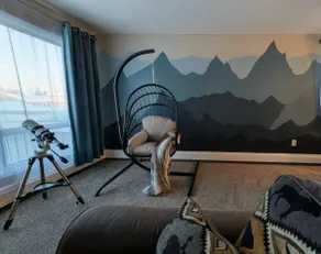 The Polar Bear Den - Image 2