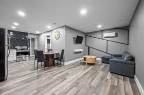 Pool in Houston Heights Getaway+Free Park - Image 4