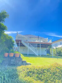 Enjoy the spectacular views of Lake Illawarra. - Image 2