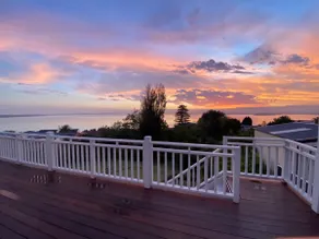 Enjoy the spectacular views of Lake Illawarra. - Image 5