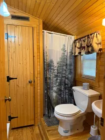 Mountain View Cabin at Twin Streams Campground - Image 4