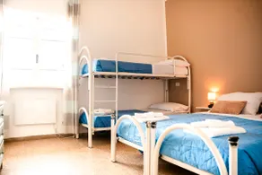 Beachfront Apartment - Private Beach Access - WiFi - Image 5