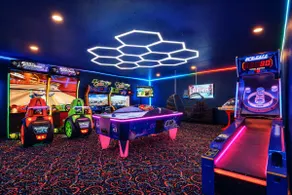 Beulah House | Pool + $100K Arcade Estate - Image 5