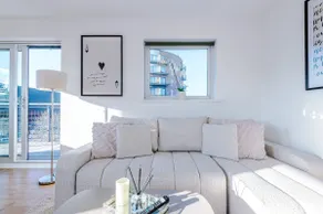 Stylish MCR 1BR Apt Etihad Coop Live Parking - Image 5