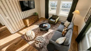 Stunning Bay View Apartment in Center of Town - Image 4