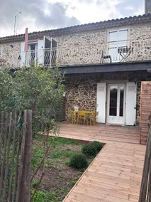 Studio close to the sea with garden - Image 5