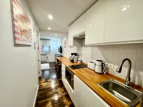 Suite Home, 24 - Image 3