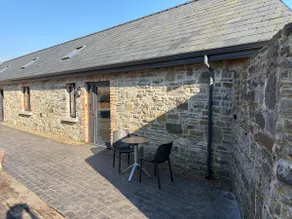 Stylish 1-Bed Country Apartment | Cahercon Estate - Image 5