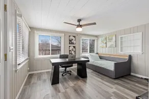 Naperville Escape, King Bed, Parking, Crib, Patio - Image 5