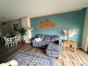 Boho Themed Midtown stay w/balcony & Downtown View - Image 4