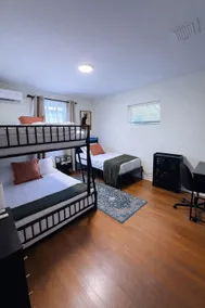 Rare Find 2BR near Palm Beach | Hot Tub - Image 3