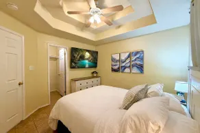 Two Luxury Master Suites 2.5bth Townhome *Sleeps 6 - Image 5