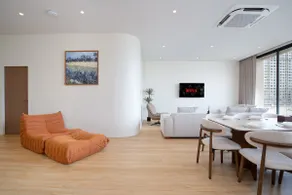 5BR Penthouse in Sukhumvit 650m to BTS Ekamai - Image 4
