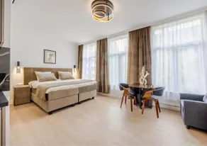 Topaz Suite - Central Diamond District - Image 3