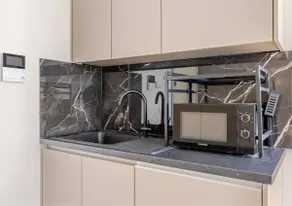 Topaz Suite - Central Diamond District - Image 5