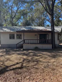 Wood-Crafted Oasis | Mins to Ichetucknee Springs! - Image 3