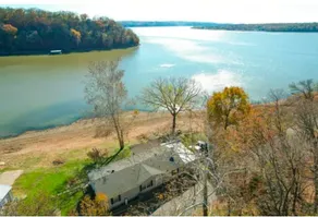 3 bed 2 bath House on Grand Lake - Image 2