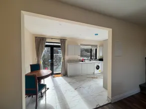 K Valley House, Killarney - Image 3