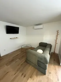 Peaceful Guesthouse in Del Aire - Image 2