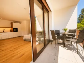 Tilli – Alpine Apartment | Balcony & Mountain View - Image 5