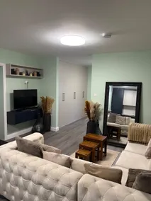 Petite Apartment in Denham - Image 5