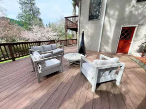 Modern Retreat in the Trees • Sleeps 8 • Near UO - Image 3
