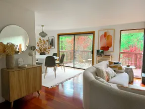 Modern Retreat in the Trees • Sleeps 8 • Near UO - Image 5
