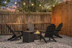 Sunset Beachside Getaway, 6 mins WALK to the Beach - Image 3