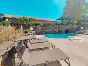 Le Manoir de BNJ 4* – Swimming Pool, Pond & Charm - Image 2