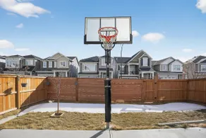 Spacious 3BR Home Near Airport & Shopping - Image 4