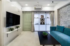 Dido Cozy 1BHK in Trendy Bandra – Stylish Stay - Image 4