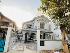 Traditional villa - Image 2