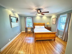 Suburban Retreat, Perfect for Families & Long Stay - Image 4