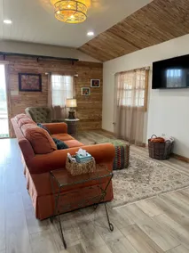 The Hideaway at Blossom Hill - Image 4