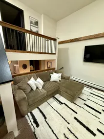 Downtown Potsdam Beautiful 3 bedroom townhouse - Image 5